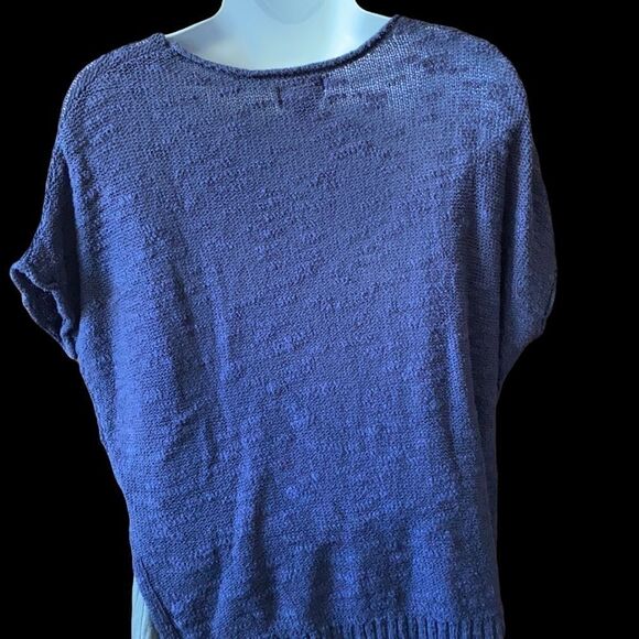 Old Navy Light Knit Top Size XS - Picture 2 of 7